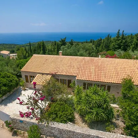 Villa Sleeps 4 Pool Air Con Wifi Khalikeri