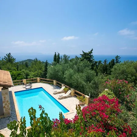 Villa Sleeps 4 Pool Air Con Wifi Khalikerí